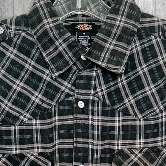 Dickies Long Sleeve Button Up Shirt Men's Size Medium Black Plaid Vintage Y2k - Picture 3 of 12